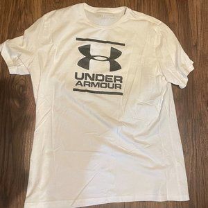 Under Armour tshirt